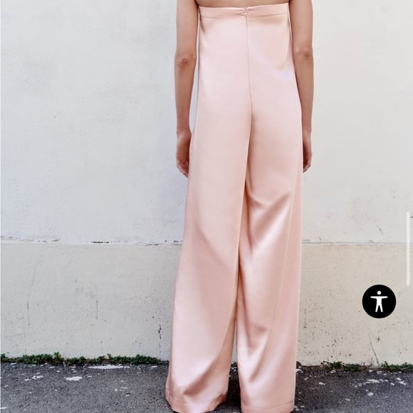Zara satin effect jumpsuit (with flaw) - Picture 3 of 6